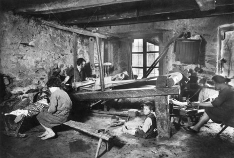 italy, piemonte, canavese, corio, hand loom 1930-1940