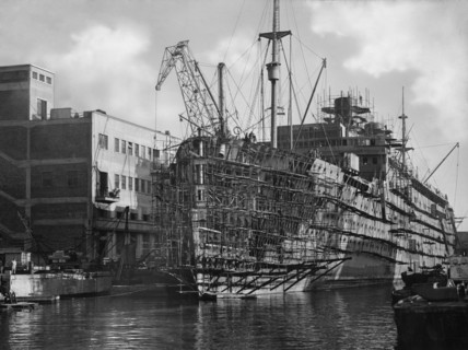 italy, liguria, genova, transatlantic liner, 1940-1950