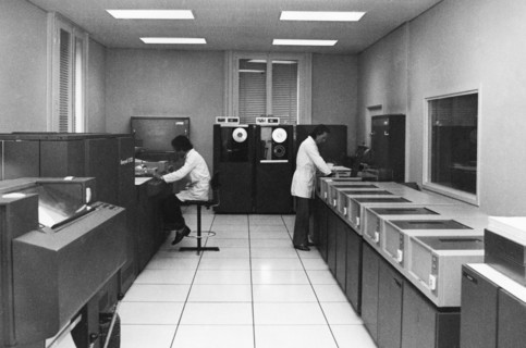 electronic centre, 1970