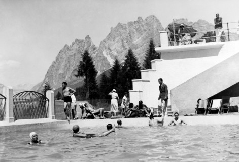 cortina d'ampezzo, piscine de l'hôtel et grupo del pomagagnon, 1930