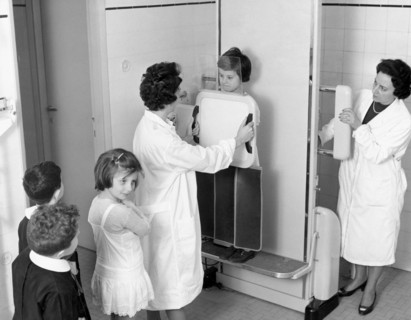examen médical à l'école, 1961