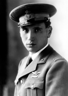 portrait du lieutenant de l'armée de l'air cecconi, 1933
