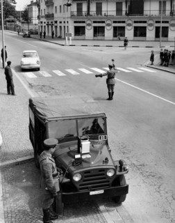 agents de la circulation équipés d'appareils de détection de la vitesse par radar, 1961