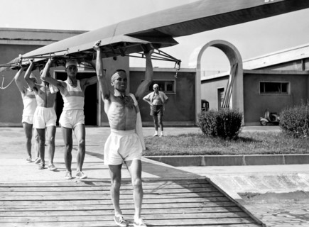 équipage du club d'aviron de sebasteen, 1952