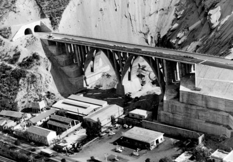 autoroute salerno-reggio, viaduc leone et tunnel pentimele, 1966