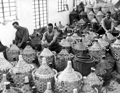 fermeture des demijohns, 1959