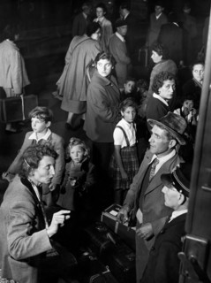 voyageurs à la gare, 1951