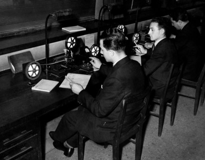 Chemins de fer du Nord, hall du télégraphe, 1952