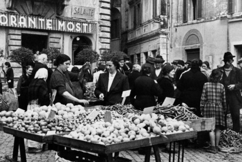 un marché à tivoli, 1930