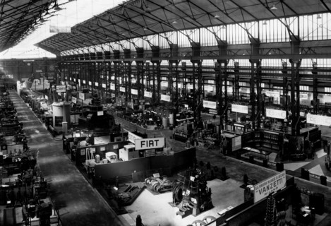 vue du pavillon de la mécanique à la foire de milan, 1920
