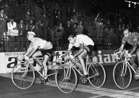 italie, andré darrigade remporte le 50e giro di lombardia devant fausto coppi et fiorenzo magni, 1956