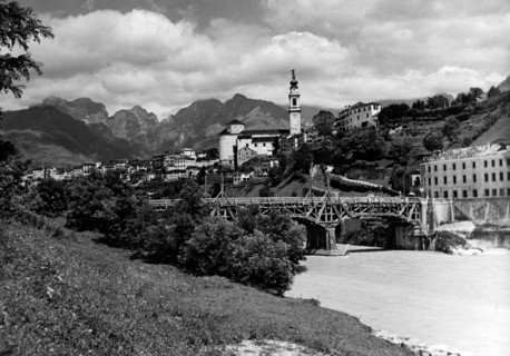 italie, veneto, belluno, vue des rives de la piave, 1918