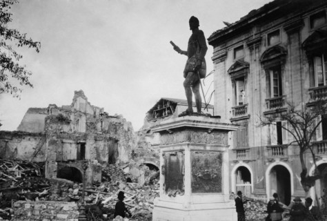 italie, sicile, tremblement de terre de messine, la statue intacte de don giovanni d'autriche, 1908