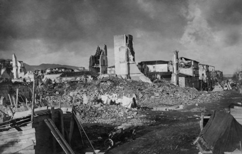 italie, sicile, tremblement de terre de messine, le viale san martino détruit, 1908