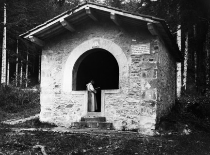 italie, toscane, camaldoli, vue de la chapelle de san romualdo, 1920