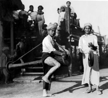 asie, birmanie, instruments de musique bouddhistes caractéristiques, années 1920