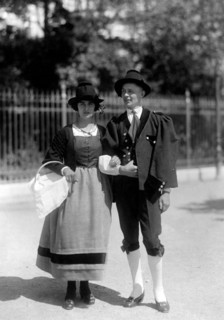 italie, trentino alto adige, costumes typiques, 1920 1930