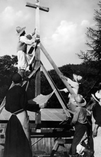 japon, tokyo, construction d'une chapelle, 1940 1950