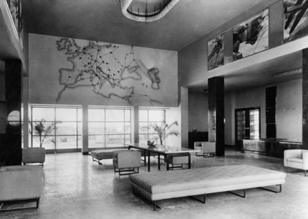 italie, venise, salle d'attente de l'aéroport marco polo, 1935