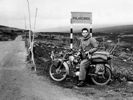 europe, norvège, un motocycliste de bologne au cercle polaire, 1955