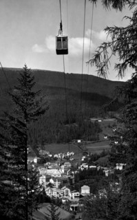 italie, trentino alto adige, ortisei, téléphérique de l'alpe di siusi, 1946