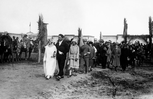 afrique, libye, tripoli, procession de mariage dans les jardins de guarscia, 1929