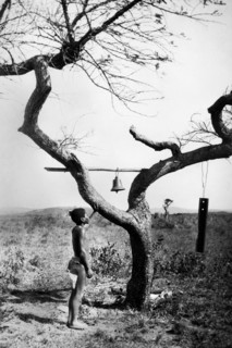 afrique, la cloche d'une mission catholique auprès du peuple indigène zulu, 1920 1930