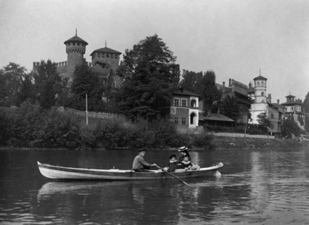 europe, italie, turin, château et village médiéval, 1910