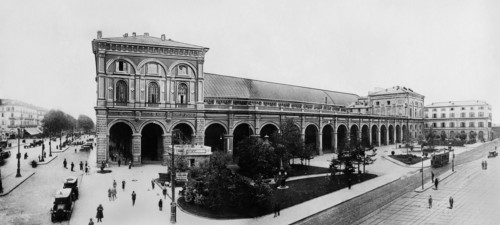 europe, italie, turin, la gare ferroviaire de Porta Nuova, 1910 1920