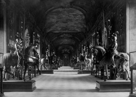 europe, italie, turin, palais royal, armurerie royale, la grande salle, 1920 1930