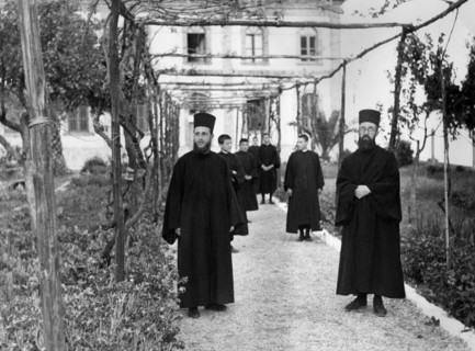 moines basiliens, san basile, calabre, italie, 1955