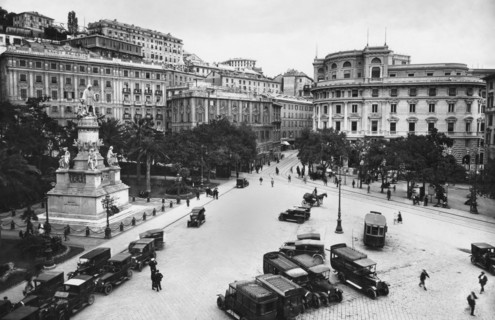 europe, italie, ligurie, genes, vue de la place acquaverde, 1935