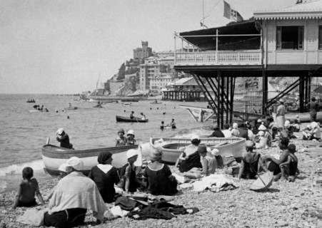 europe, italie, ligurie, genes, baigneurs sur la plage, 1910 1920