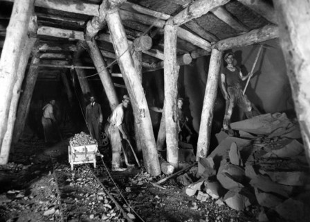 europe, italie, ligurie, genes, construction de tunnels, 1940