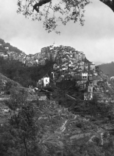 Panorama d'apricale, ligurie, Italie