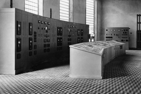centrale géothermique de Larderello, pomarance, toscane, italie, 1949