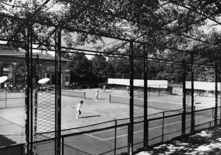 court de tennis, montecatini terme, toscane, italie 1955
