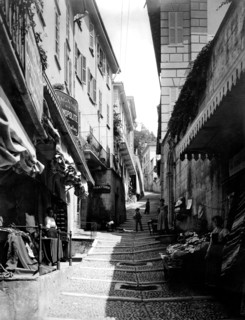 italie, lombardie, bellagio, la rue serbelloni, 1910