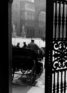 italie, toscane, florence, vue de la piazza della signoria, 1950