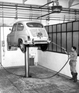 lavage de voiture, 1966