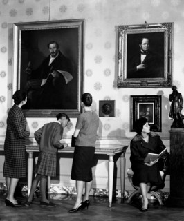 milan, musée du théâtre, portraits de gaetano donizzetti à gauche et de saverio mercadante, 1960