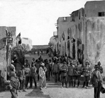 guerre italo-turque, tripolitaine, chefs turcs avec officiers du parc à dirigeables, 1912