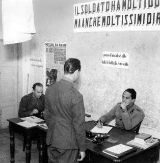 guerre, conseils et assistance morale des officiers à un soldat, 1943