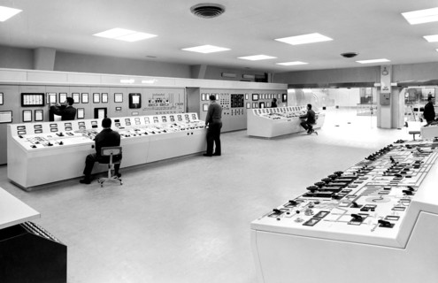 salle de contrôle de la centrale de monteshell, 1963