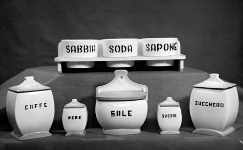 accessoires de cuisine, pots à épices