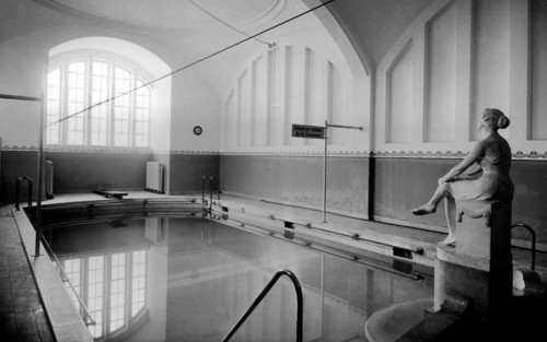 merano, établissement de bains municipaux, piscine