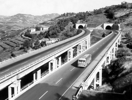 tronçon bologne-florence, viaduc rio della piazza, 1964