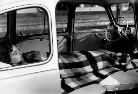 intérieur de la fiat 600 multipla, 1960
