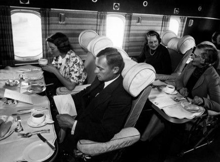passagers dînant sur l'empire, 1940-1950
