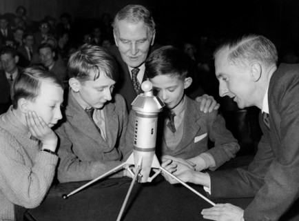 Model of spaceship. 1960